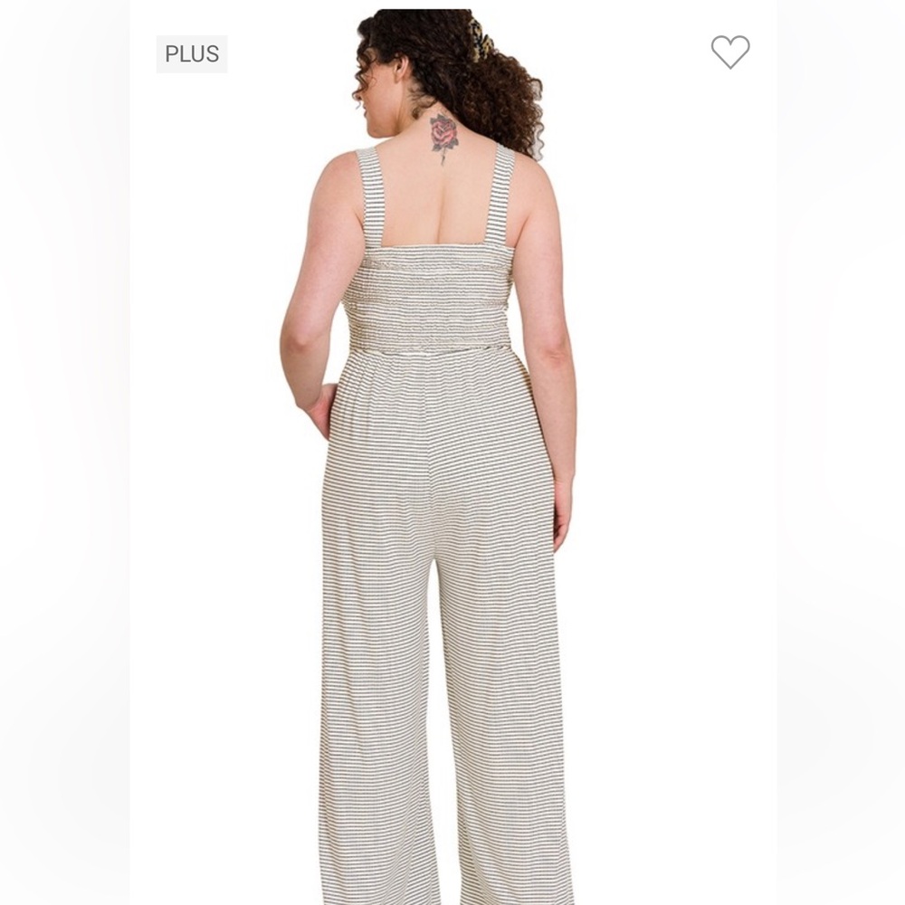 NWT! Sale 🍇 PLUS SMOCKED STRIPED WIDE LEGG JUMPSUIT BLACK IVORY STRIPES POCKETS - Picture 4 of 4